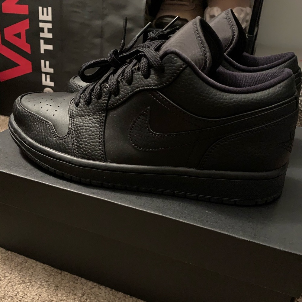 Air Jordan 1 low Sz9